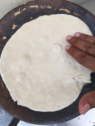 Jowar roti made on Tawa – a gift from Lyla and Vijay ji